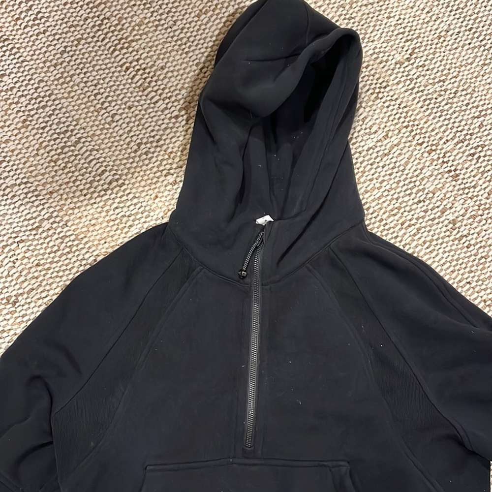 Lululemon scuba half zip- black M/L